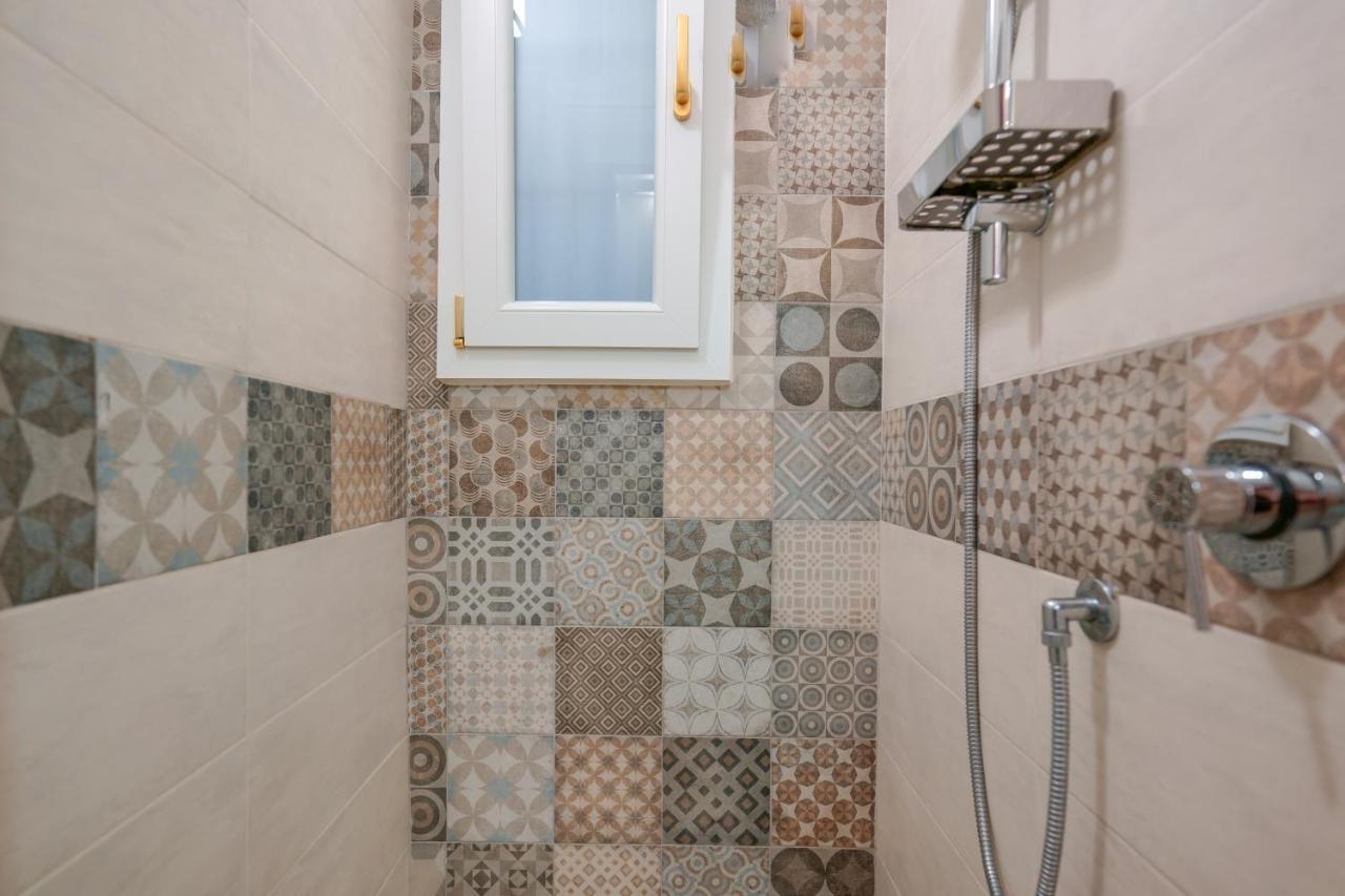 A Un Passo Da Lucio Apartment Bologna Bagian luar foto