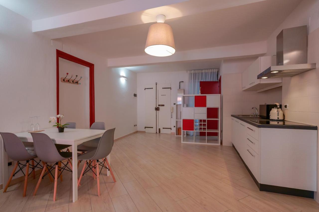 A Un Passo Da Lucio Apartment Bologna Bagian luar foto