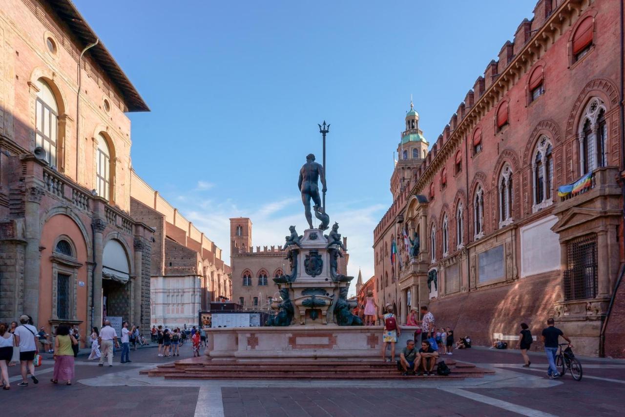 A Un Passo Da Lucio Apartment Bologna Bagian luar foto